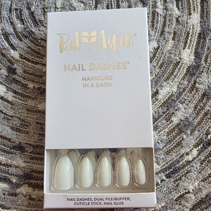 Red Aspen Nail Dashes - Cream